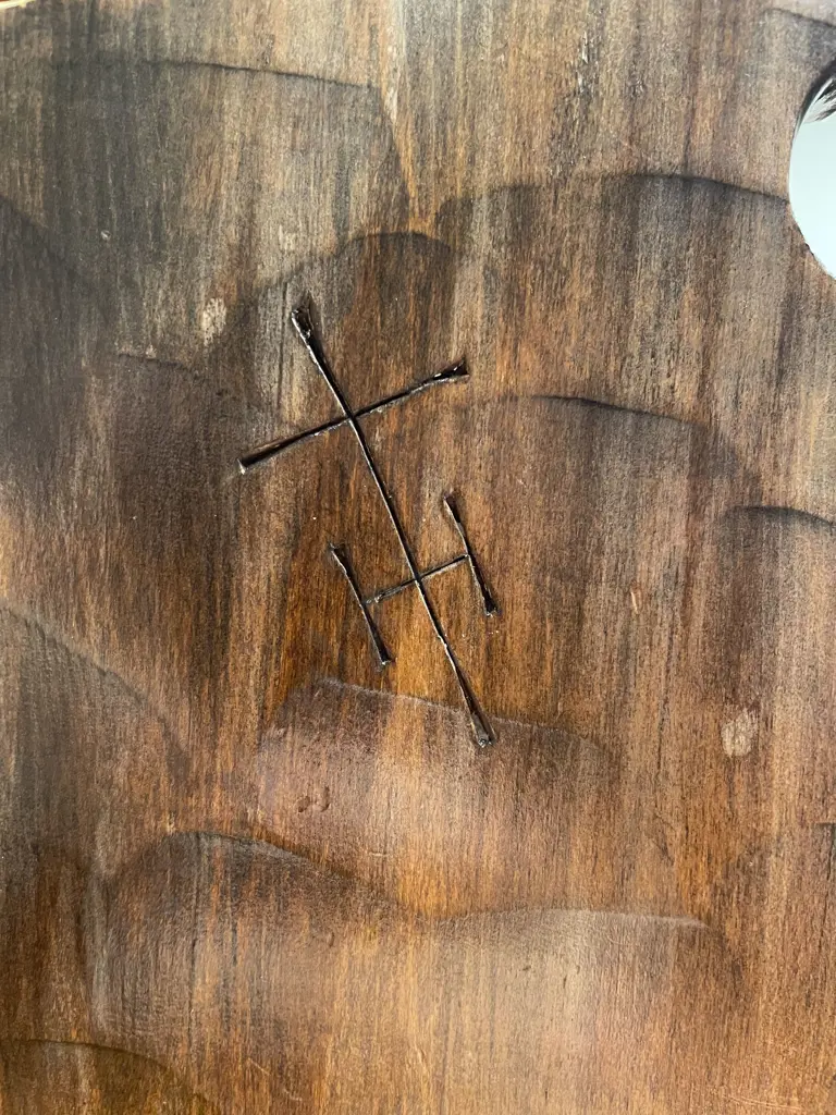 Chapman Taylor Style Magazine Rack Image 1++