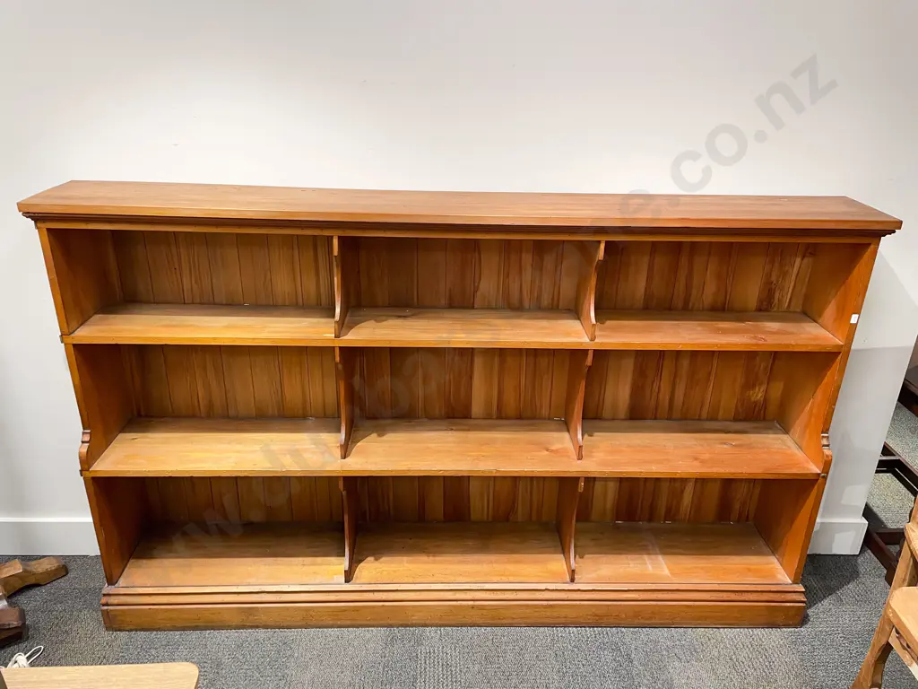 Kauri Open Bookcase with Graduated Shelves Image 1++
