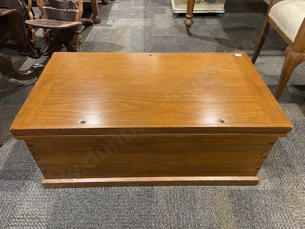 Kauri Blanket Chest Image 1++