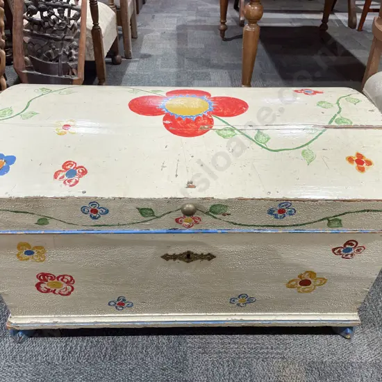 Vintage Arch Top Bedroom Chest