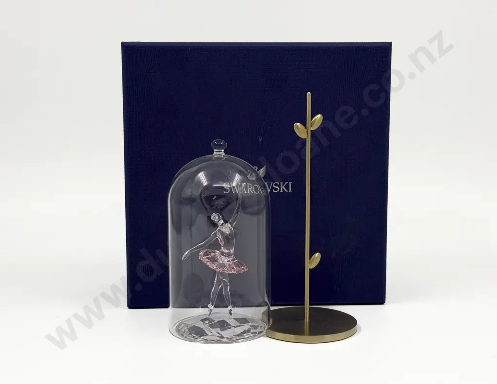 Swarovski Ballet Dancer & Glass Dome Case together with Swarovski "Jungle Beats" Stand Image 1++