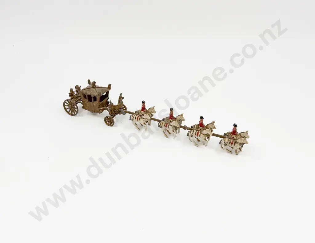 Crescent Model Royal Coach & Horses Image 1++