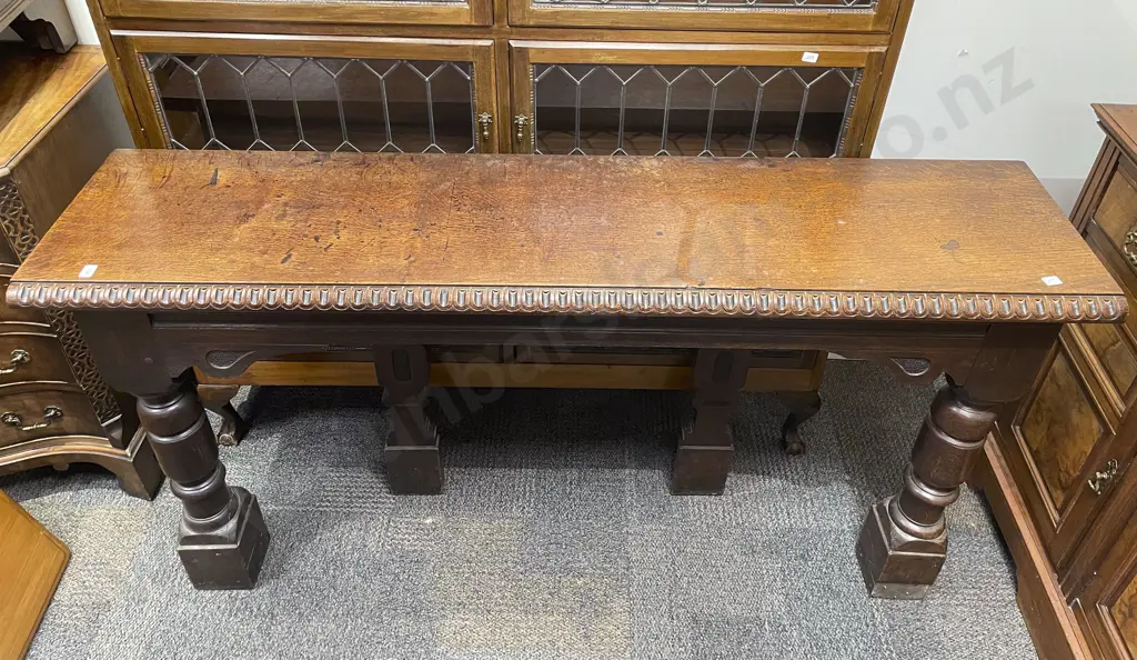 Slender Oak Hall Table Image 1++