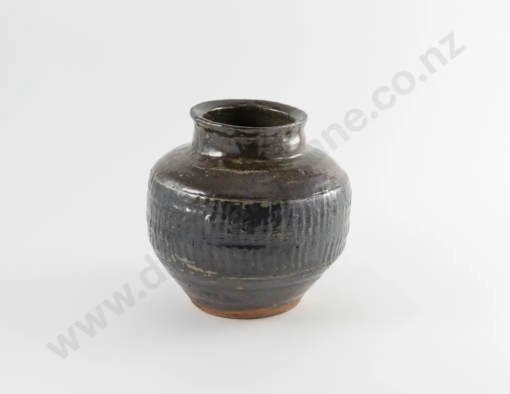 Len Castle Shouldered Vase Image 1++