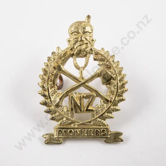 WWI New Zealand Maori Pioneers Battalion Cap Badge