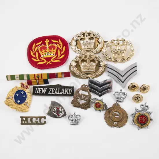 Assorted Military Badges and Buttons