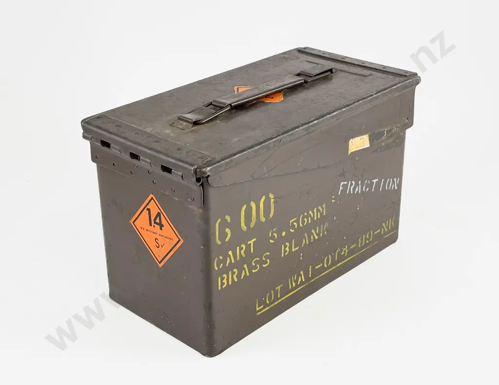 NZ Army Ammunition Case. Marked 600 Cart 5.56mm Brass Blank Image 1++
