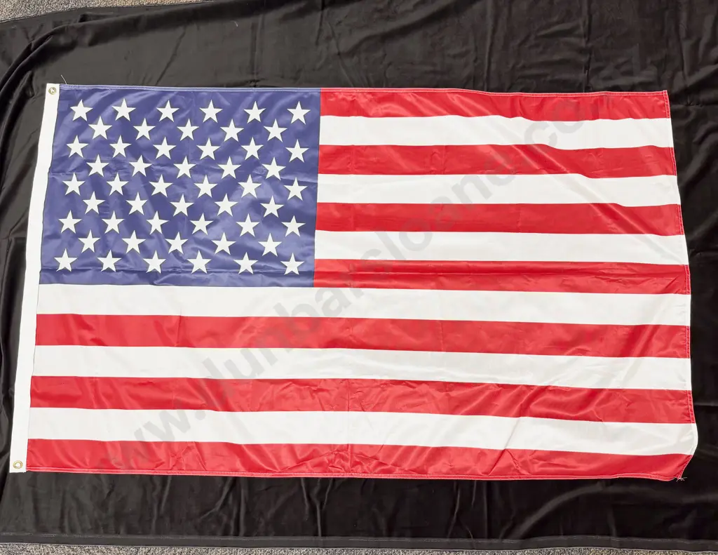Modern As New USA Flag 900 x 1450mm Image 1++