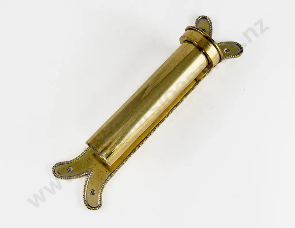 Wall Mounted Brass Flag Holder Image 1++