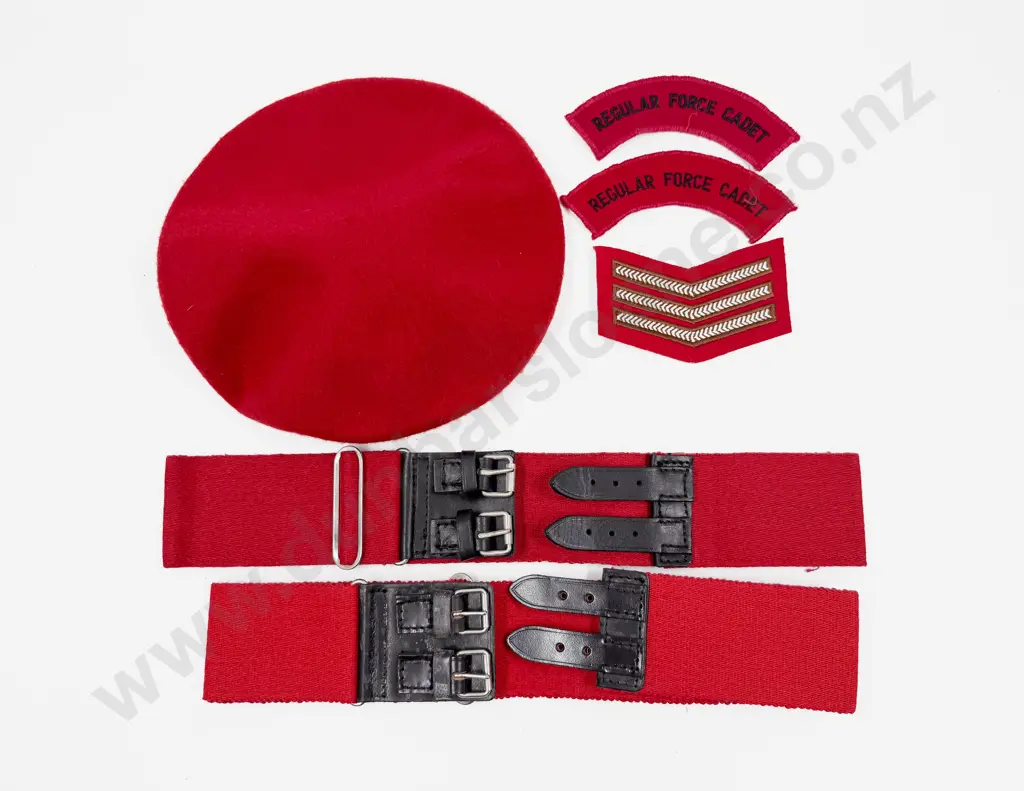 Regular Force Cadet School (NZ Army) Red beret dated 1974 Image 1++