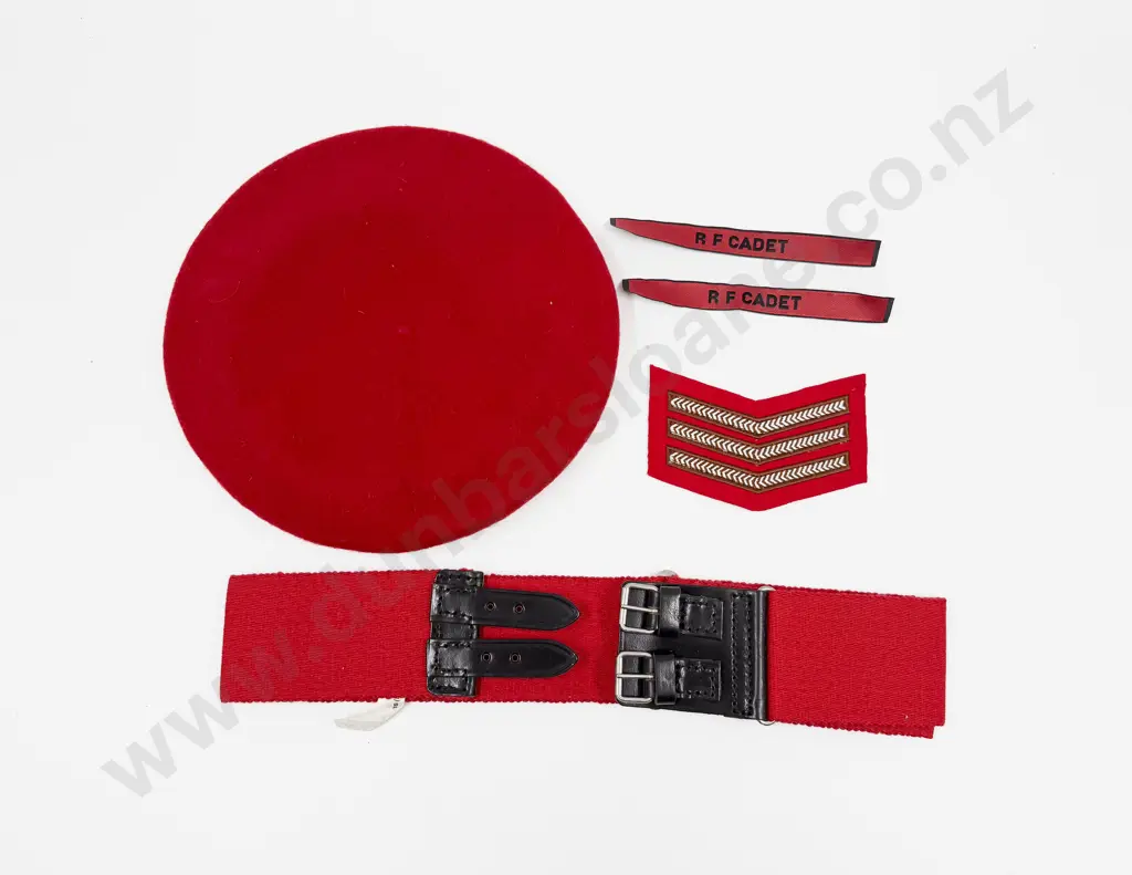 Regular Force Cadet School (NZ Army) Red Beret dated 1974 Image 1++