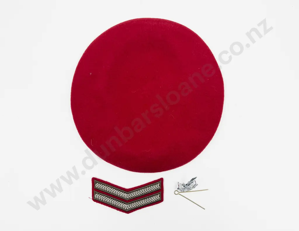 Regular Force Cadet School (NZ Army) Red Beret dated 1982 Image 1++