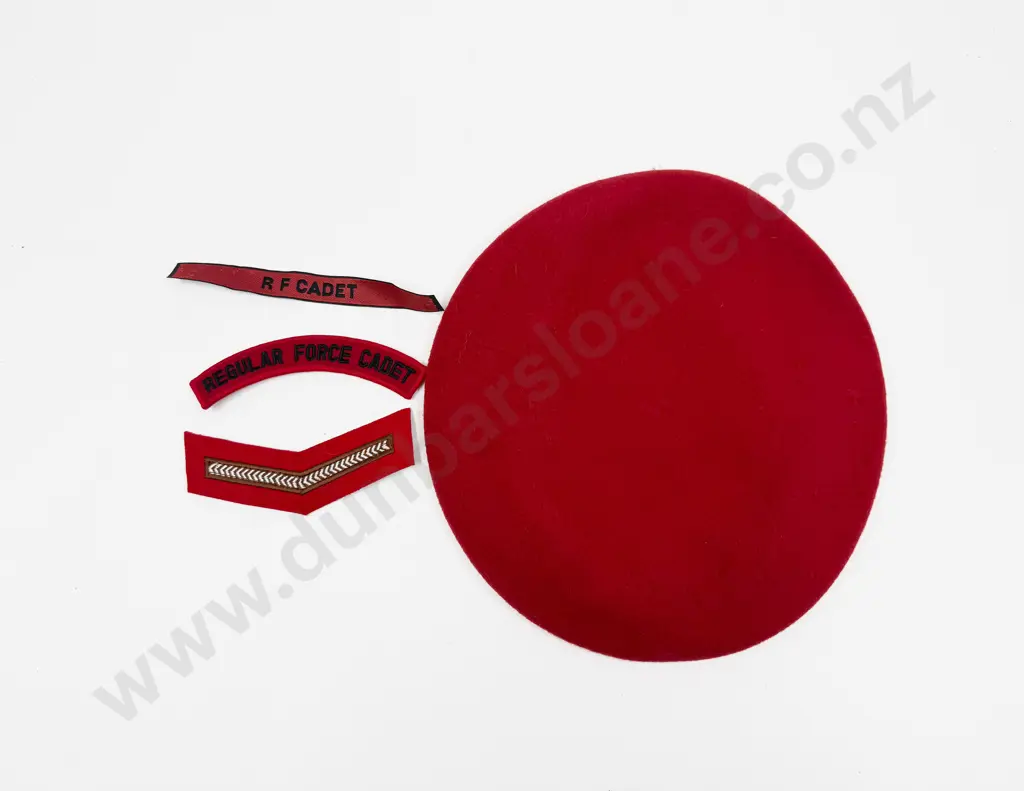 Regular Force Cadet School (NZ Army) Red Beret dated 1982 Image 1++