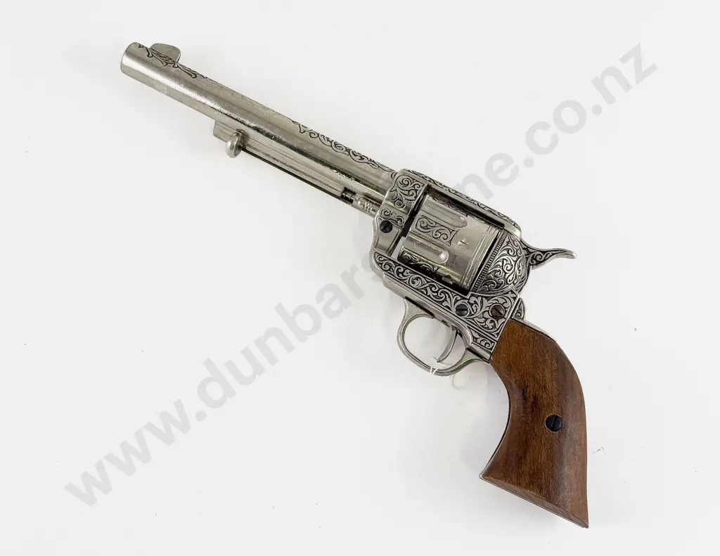 Replica Classic M1873 Engraved Fast Draw Revolver Image 1++