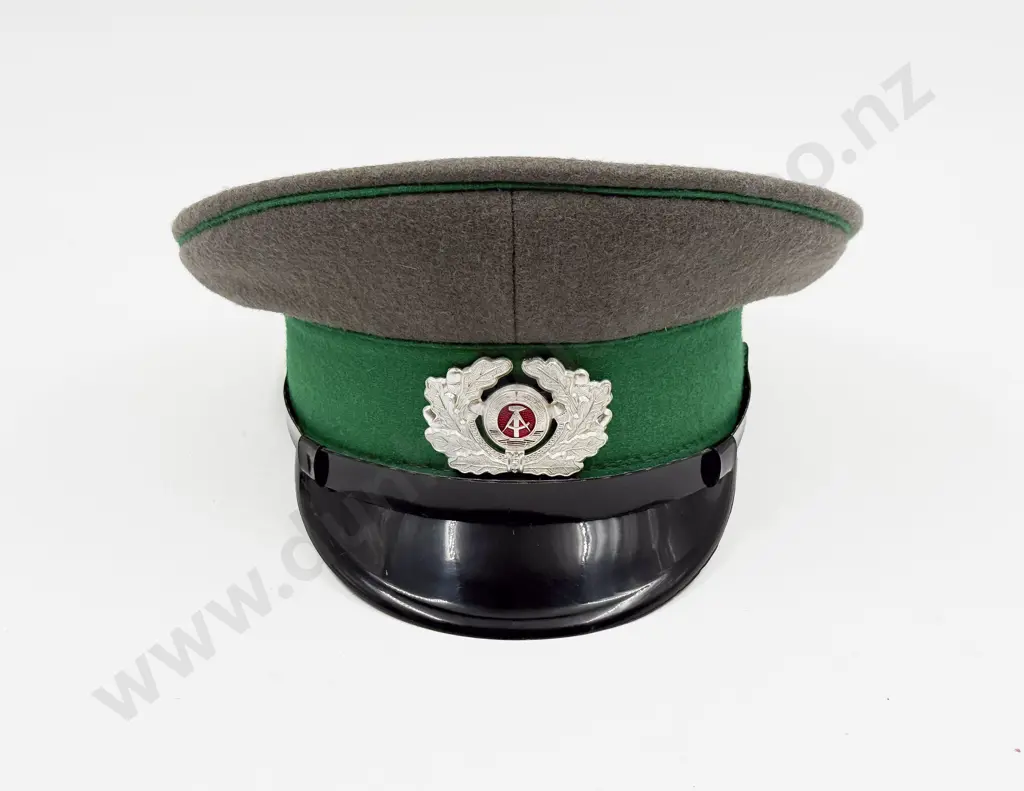 Grenztruppen der DDR (Border Troops of the German Democratic Republic) Other Ranks Peaked Service Cap Image 1++