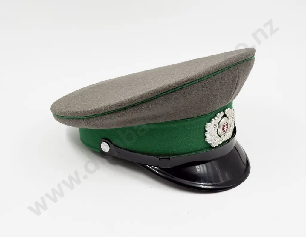 Grenztruppen der DDR (Border Troops of the German Democratic Republic) Other Ranks Peaked Service Cap Image 1++