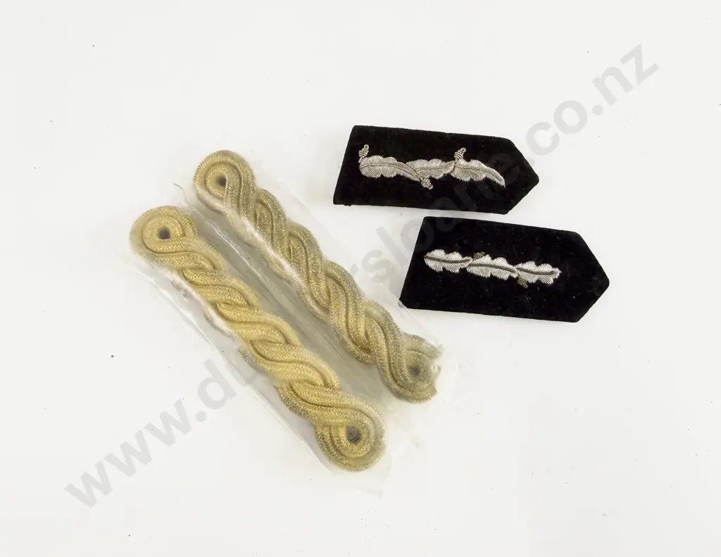 Pair British Army Gold Mylar Double Twist Shoulder Cords and Two Police Officer Collar Tabs Image 1++
