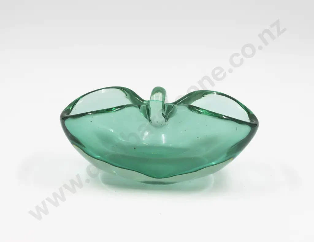 Mid C20th Murano Tinted Emerald Green Bow Shaped Vase Image 1++