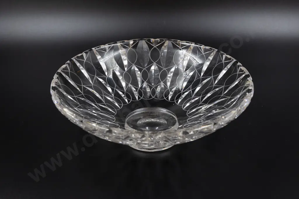 Signed Clyne Farquarson Glass Table Centre Bowl Image 1++