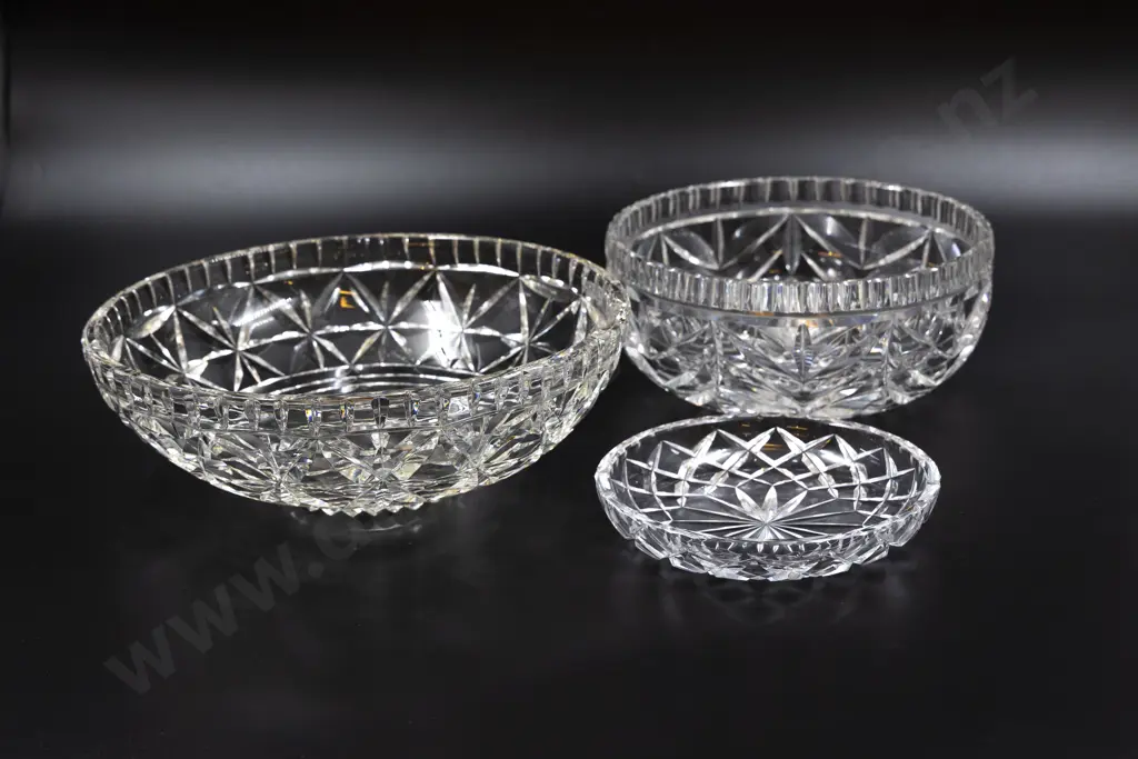 Signed Walsh Crystal Table Bowl With Other Fruit Bowl & Dish Image 1++