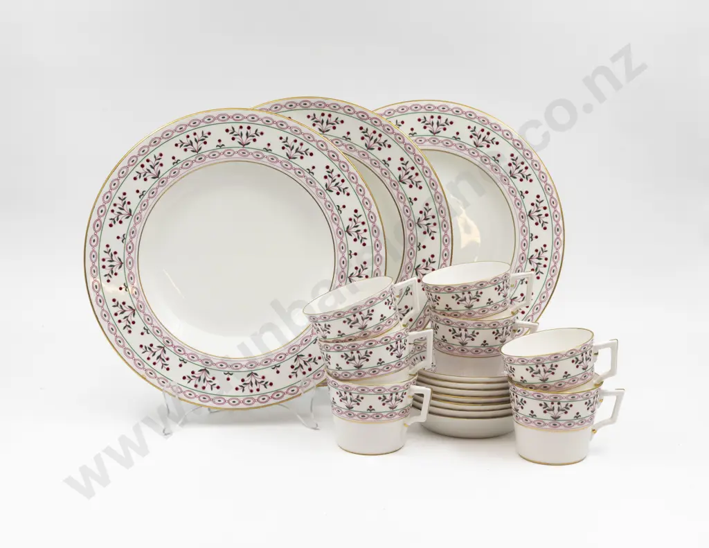 Royal Crown Derby Bone China Image 1++