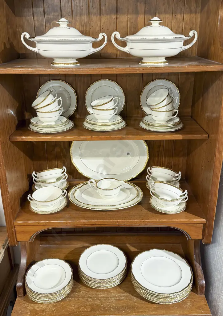 Royal Doulton Bone China Dinner Set Image 1++