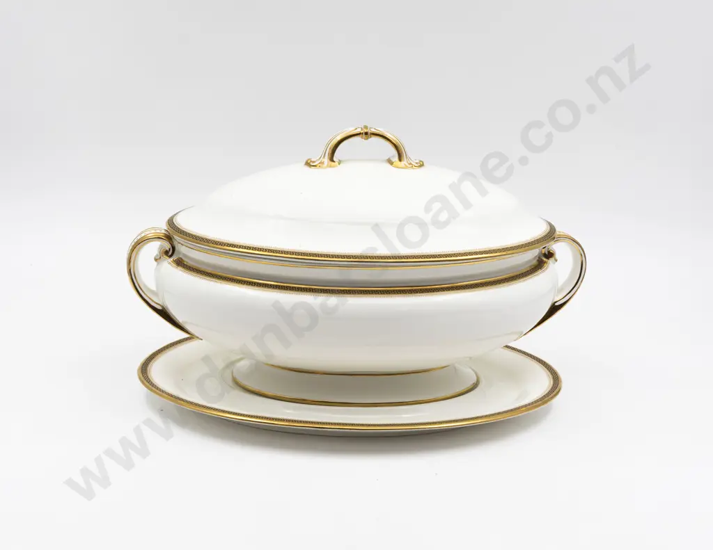 Large Minton Covered Tureen with Tray Image 1++