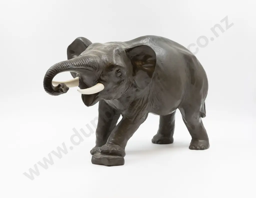 Impressive Royal Doulton Elephant Model Image 1++