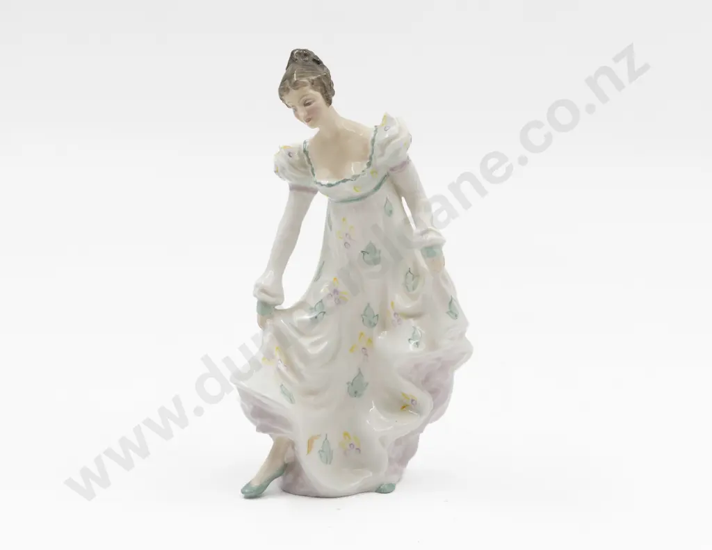 Royal Doulton Figure "Minuet" Image 1++