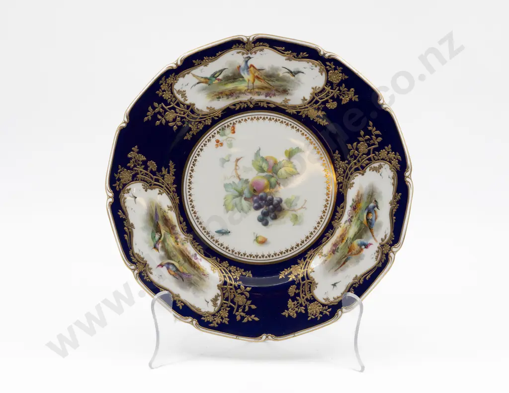 Royal Doulton Hand Painted Plate Signed F T Walklett Image 1++