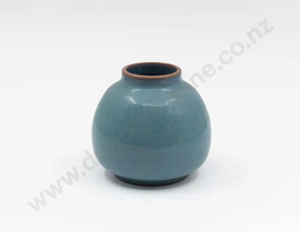 Poole Glazed Terracotta Vase Image 1++