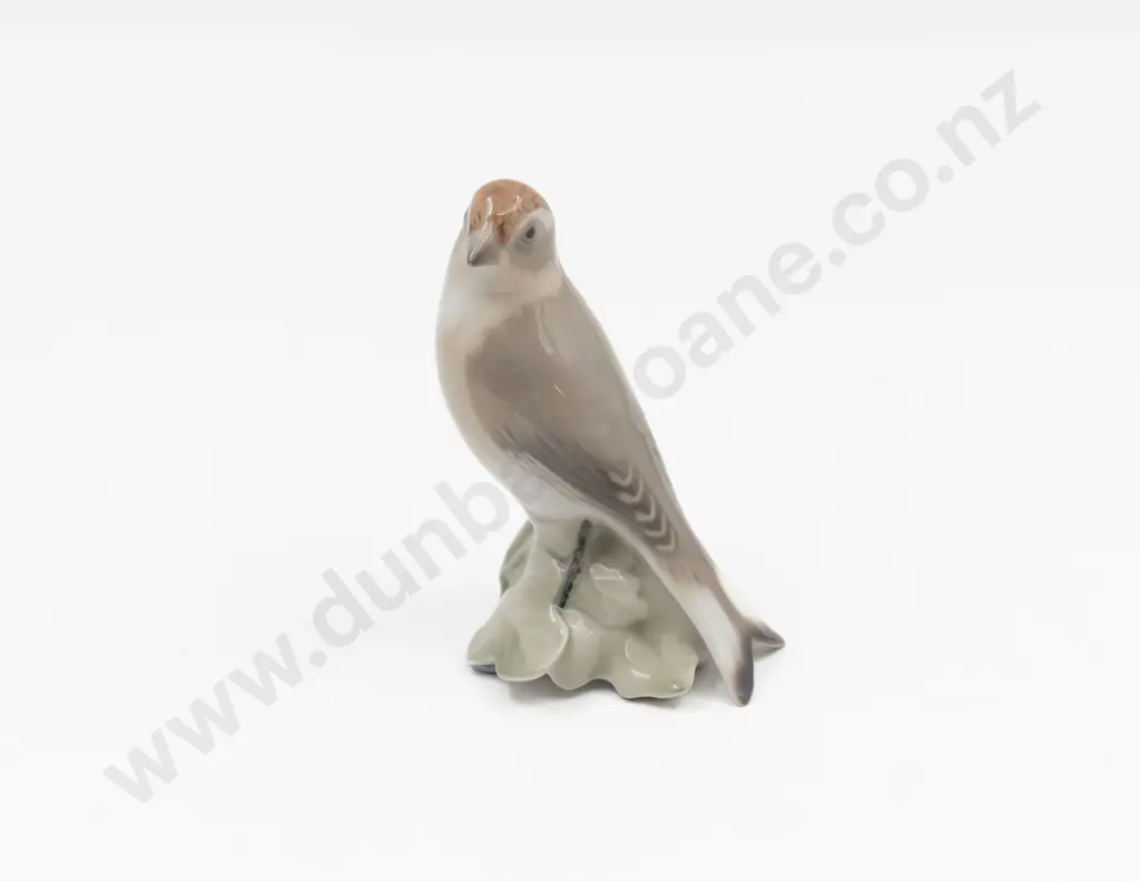 B&G Bird Figure Image 1++