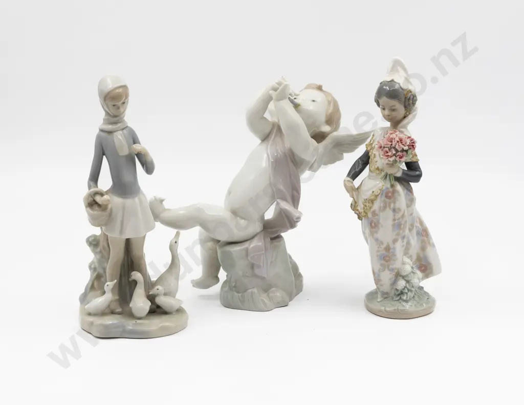 Three Lladro Figures Image 1++
