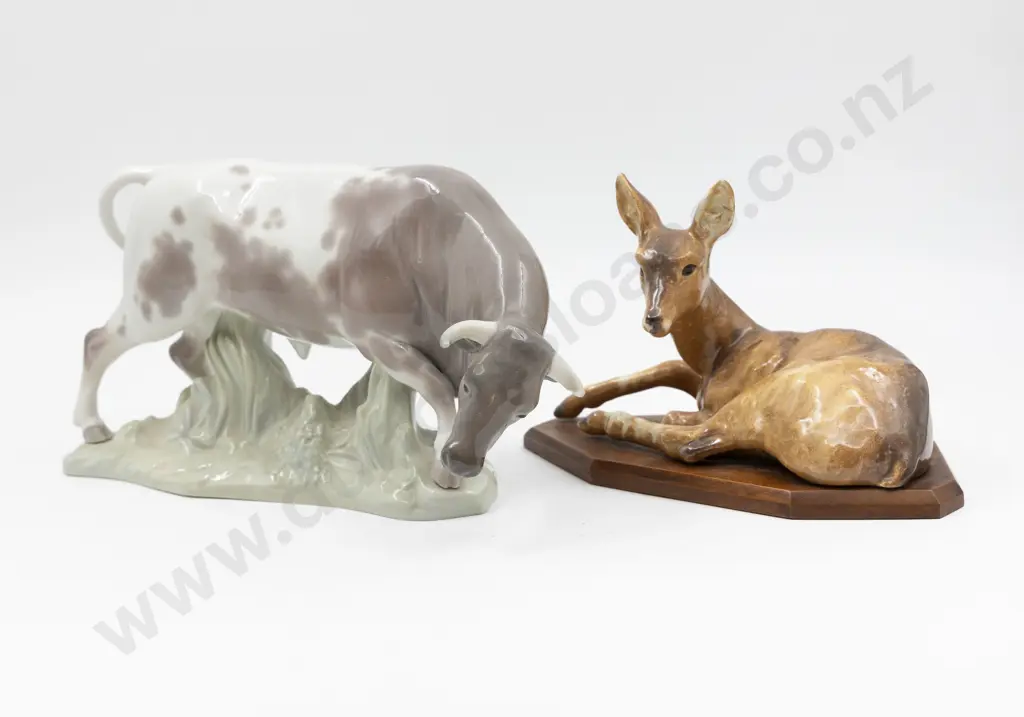 Large Lladro Bull Model Image 1++