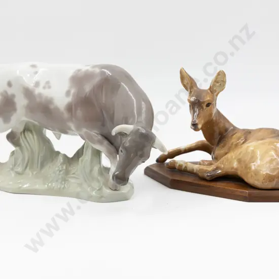 Large Lladro Bull Model