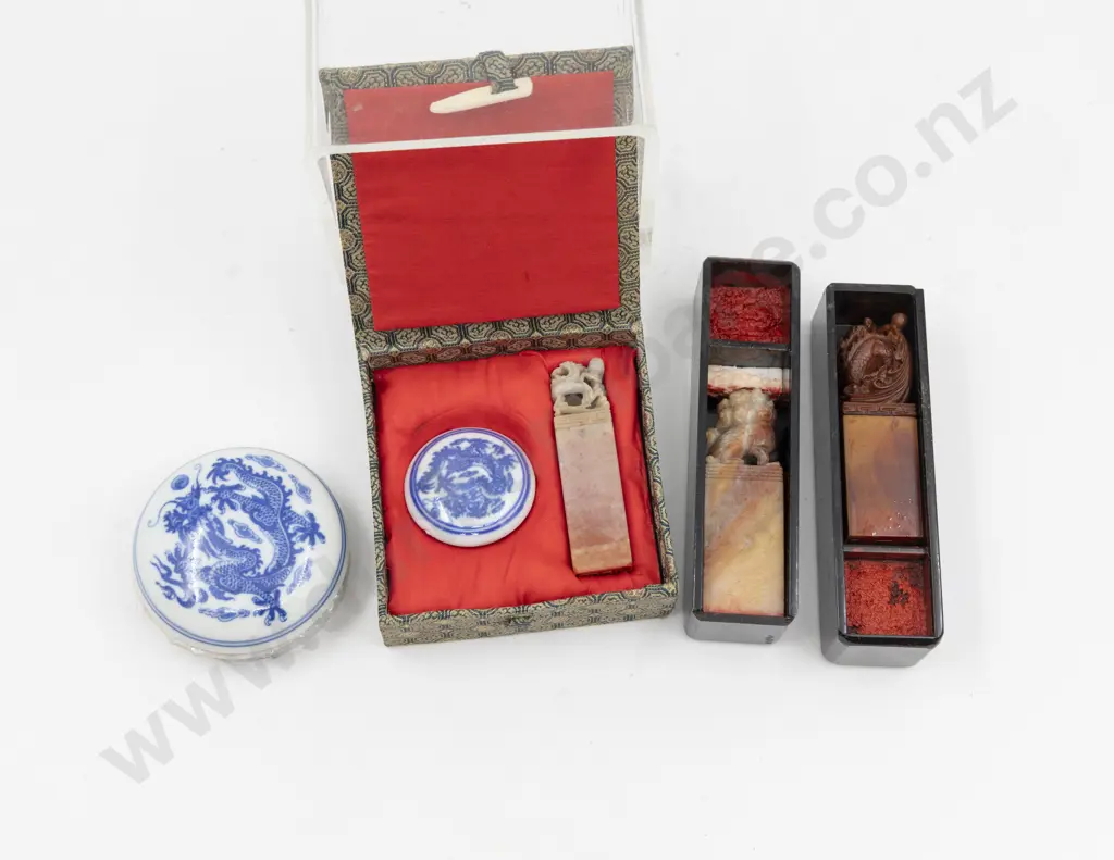 Three Boxed Carved Soapstone Seal Chops With Two Seal Wax Pots Image 1++