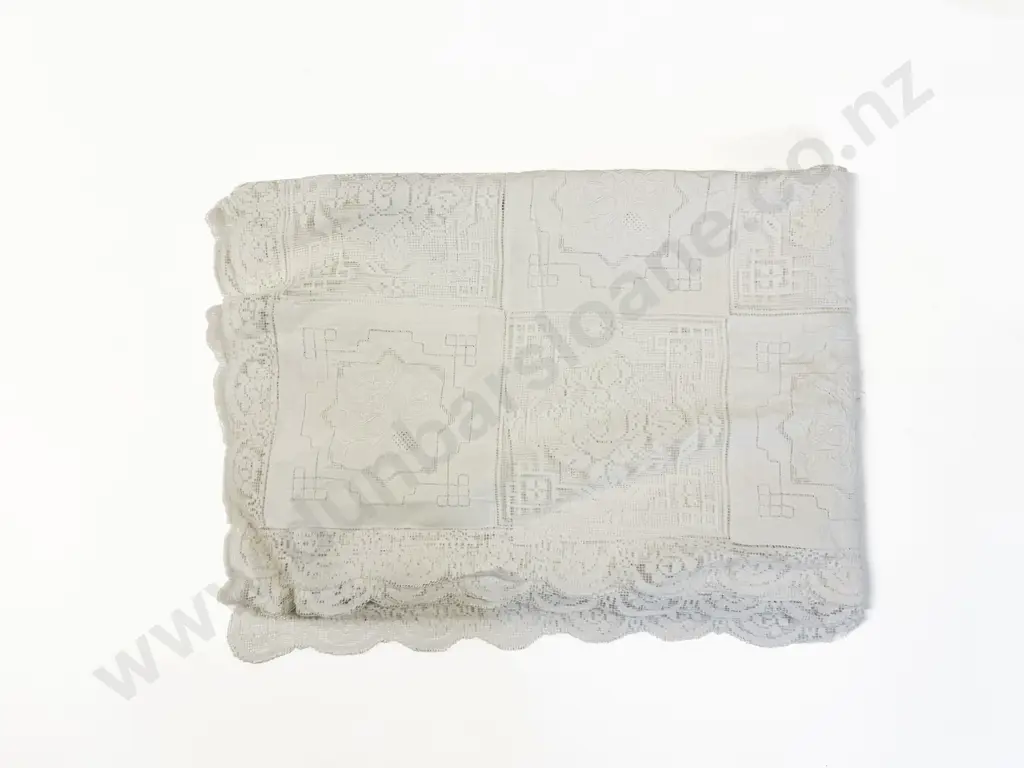 Cotton and Lace Table Cover Image 1++