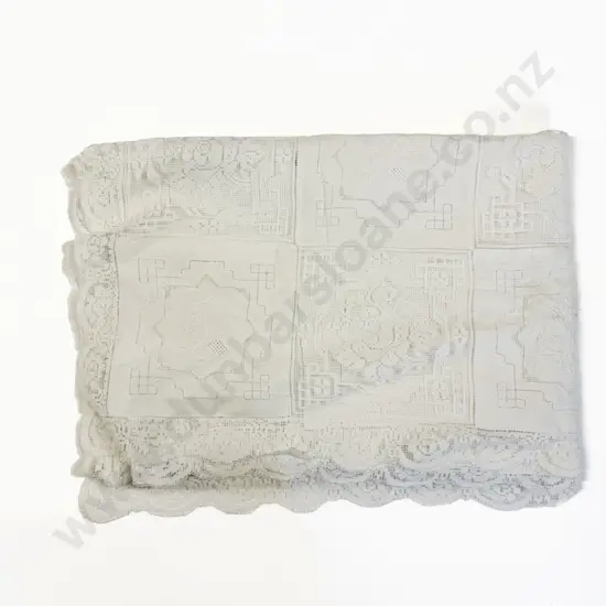 Cotton and Lace Table Cover