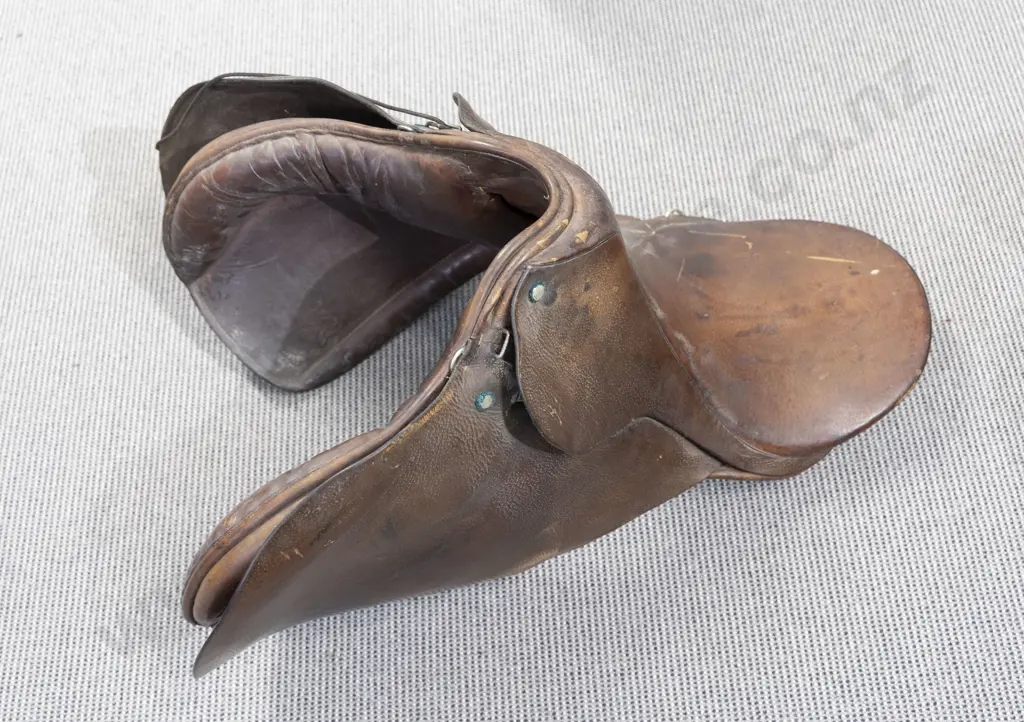 Vintage Leather Saddle with Two Pair Spurs and Leather Pouch Image 1++