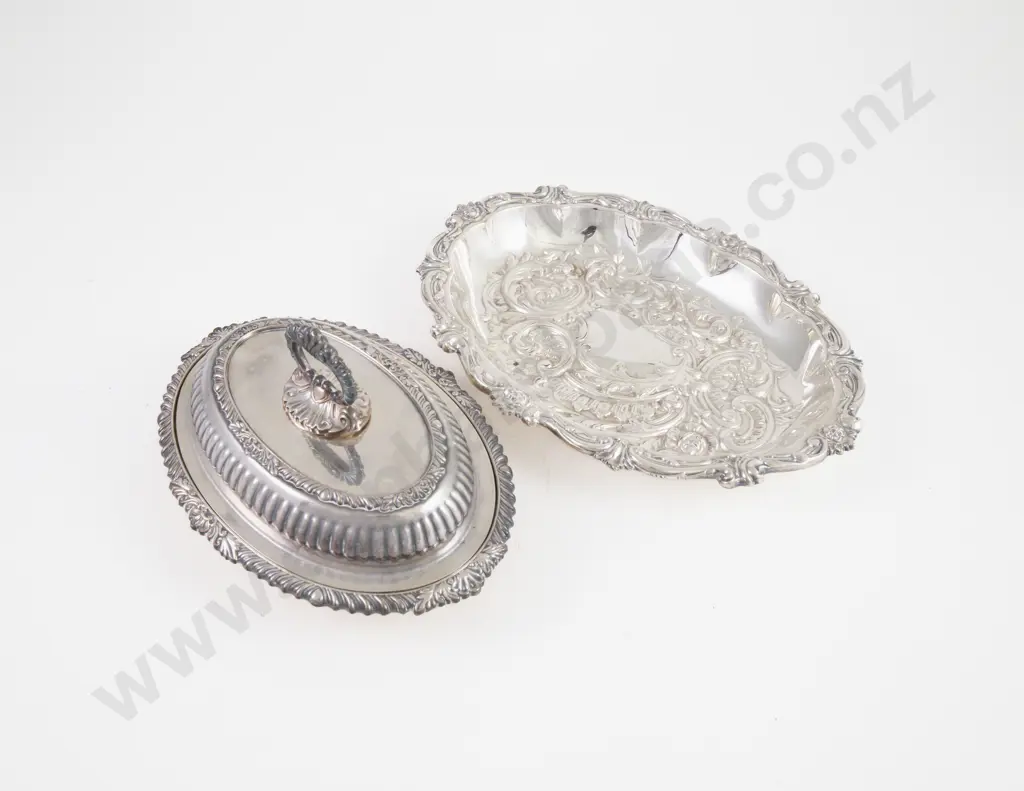 Small S/P Oval Entree Dish & Embossed Oval Shallow Bowl Image 1++