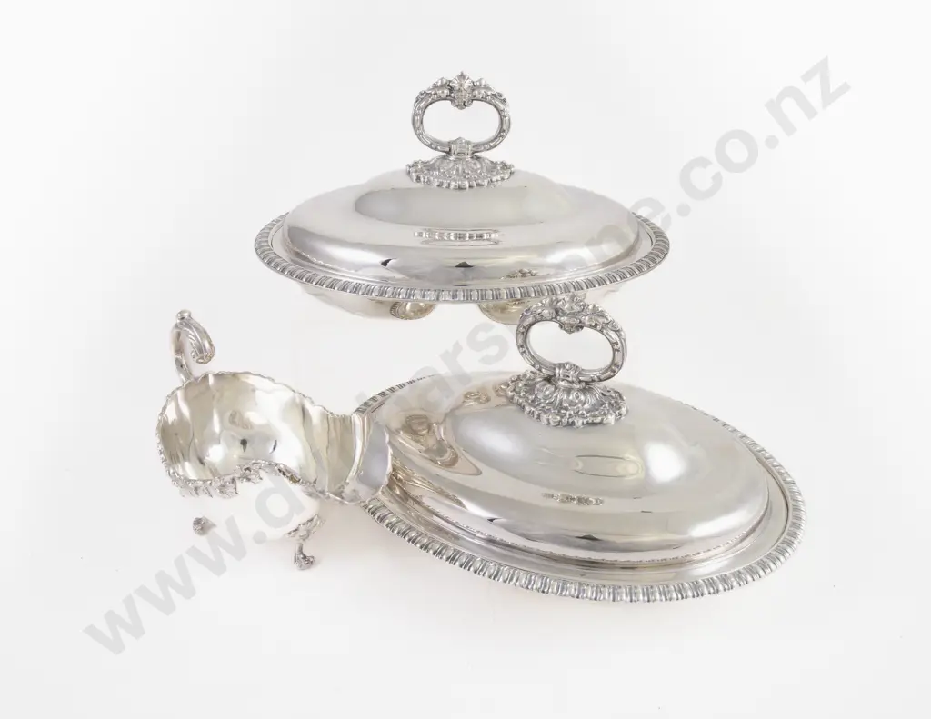 Pair Of Oval S/P Entree Dishes & Gravy Boat Image 1++