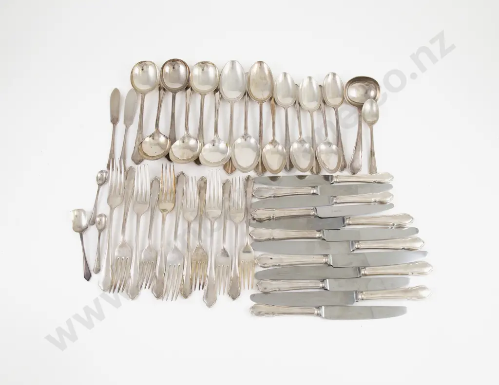 S/P Set Of Trefid End Pattern Cutlery Image 1++