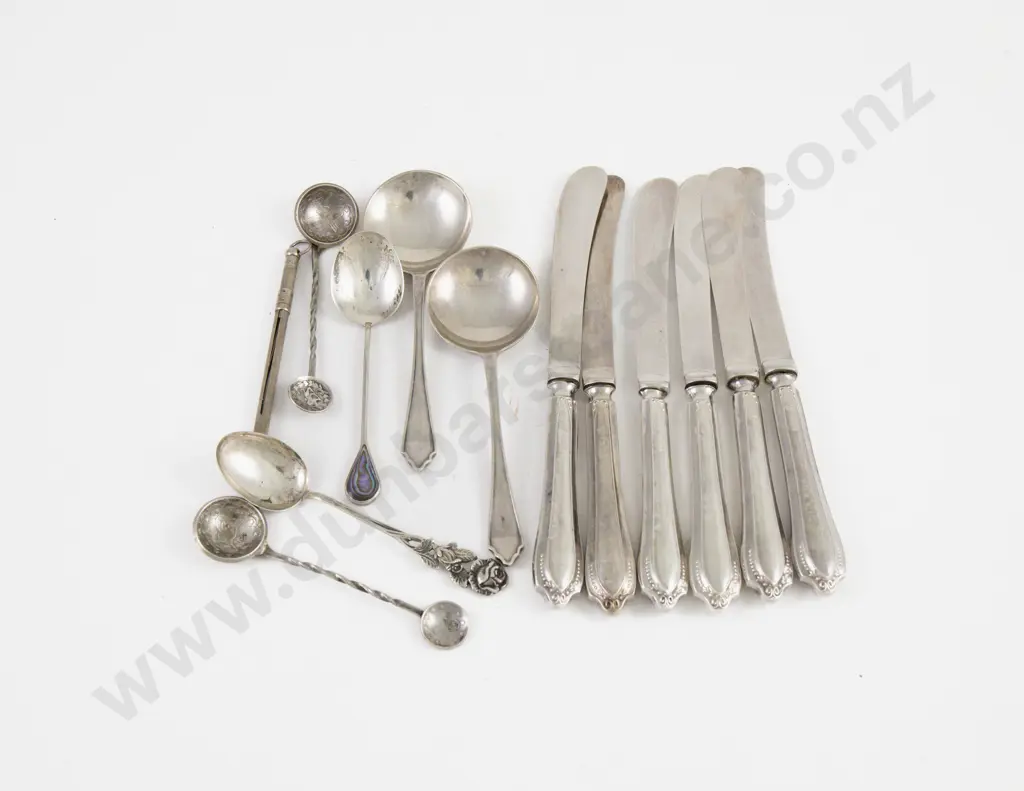 Set 6 S/S Handled Afternoon Tea Knives Image 1++