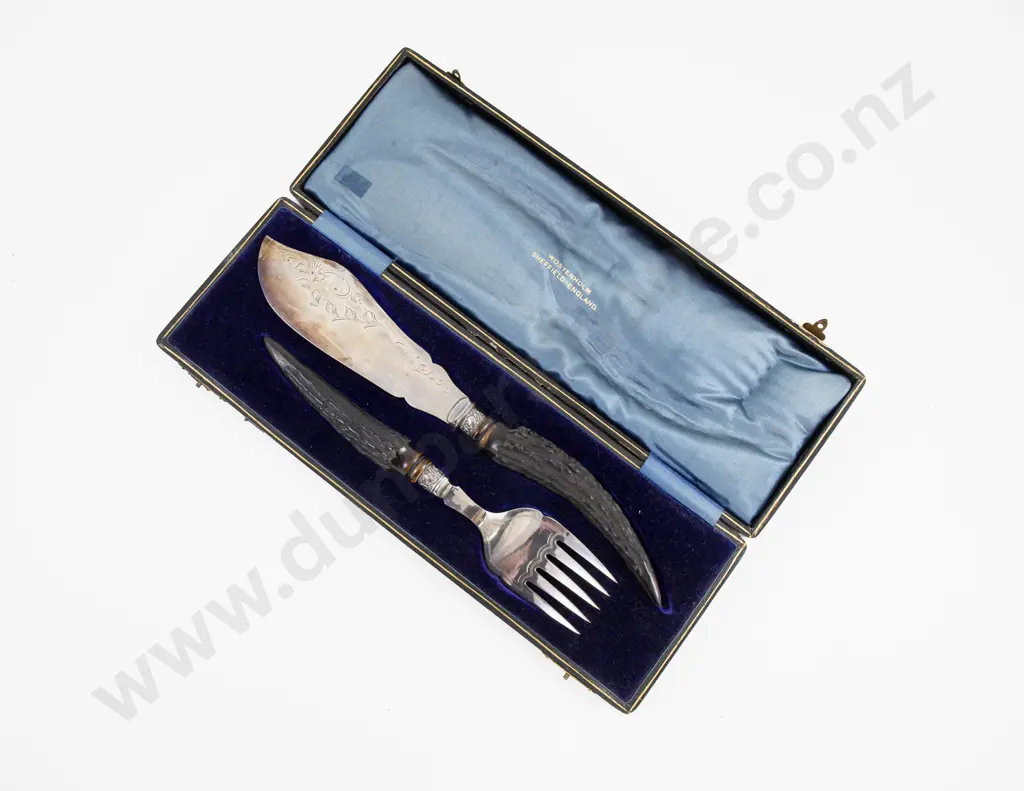 Cased Pair Of S/P Antler Handled Fish Servers by Wostenholm of Sheffield Image 1++
