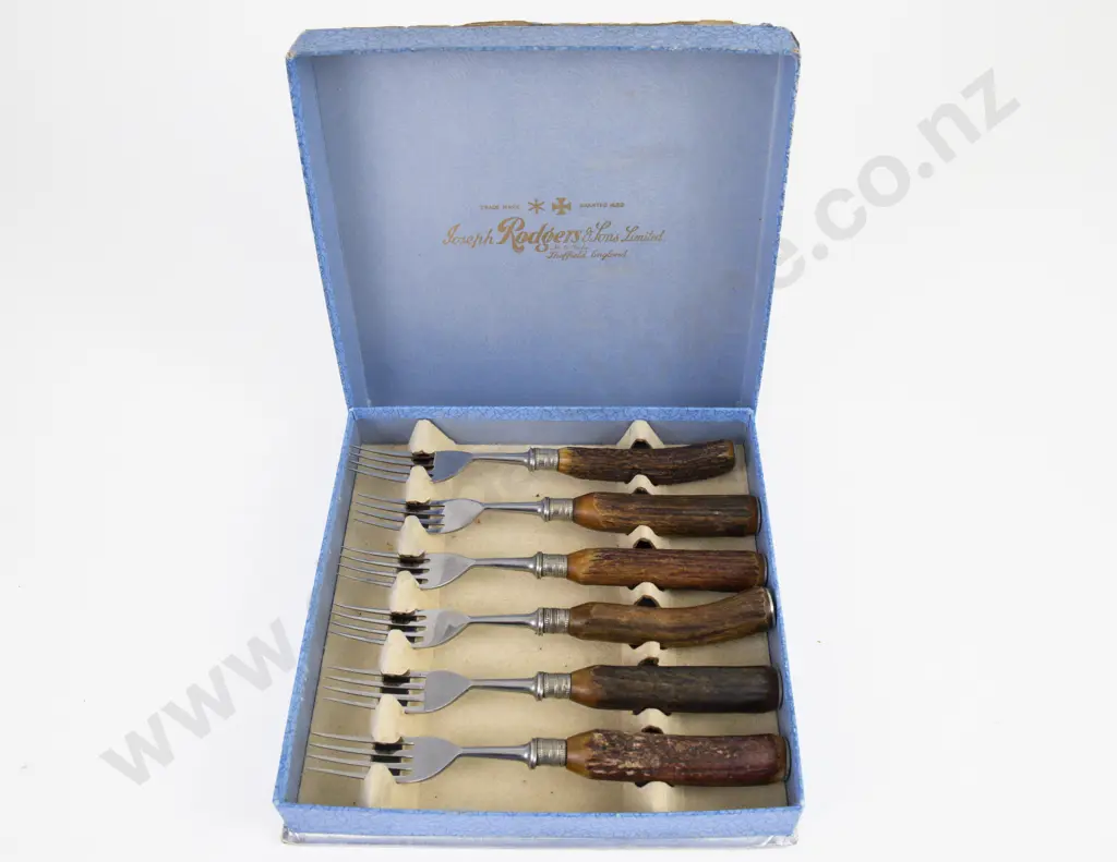 Boxed Set Of 6 Antler Handled Steak Knives & 6 Forks Plus Other Single Knife Image 1++