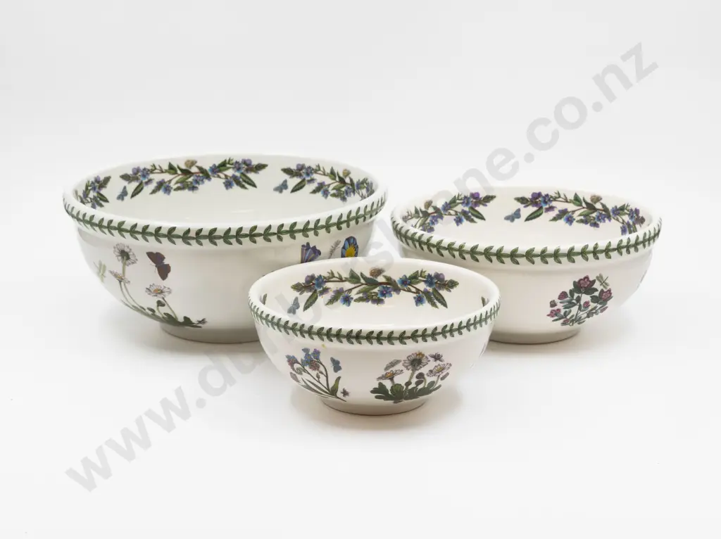Set of Three Portmeirion Botanic Garden Pattern Bowls Image 1++