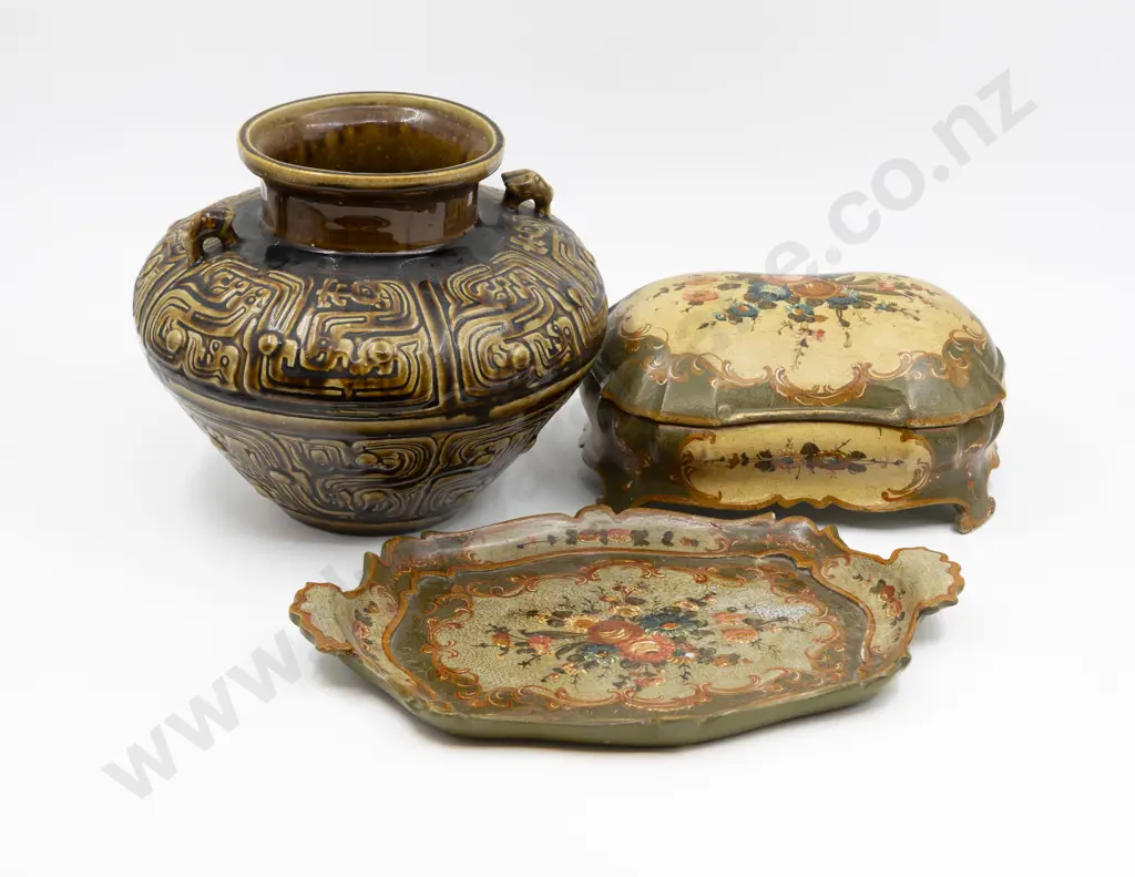 Taiwanese Archaic Form Vase Lacquered Tray & Jewel Box Image 1++