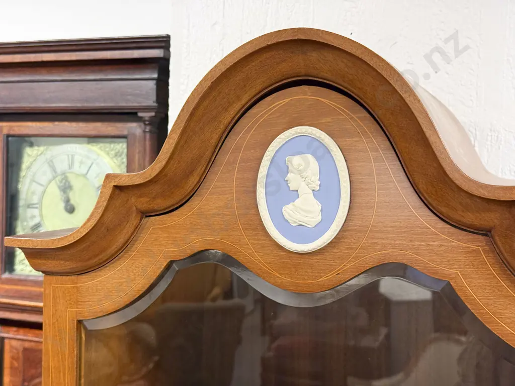 Mahogany & Inlaid Display Cabinet Image 1++