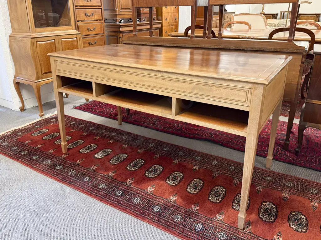 Mahogany & Inlaid Five Drawer Kneehole Desk Image 1++