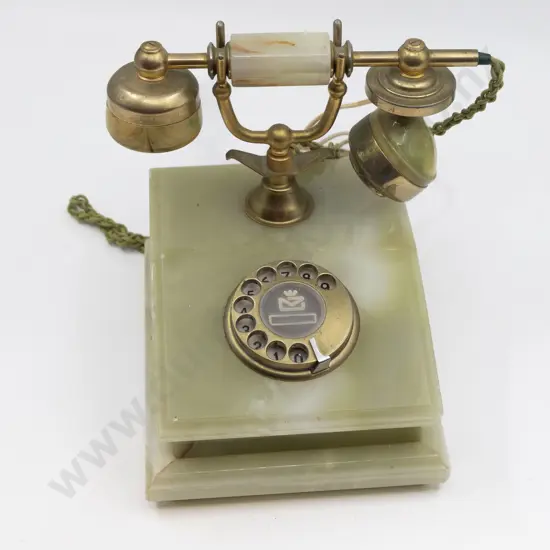 Onyx Telephone